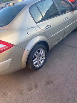 Renault Megane II 2007, facelift 1.5DCI 78KW dily z vozu - 6