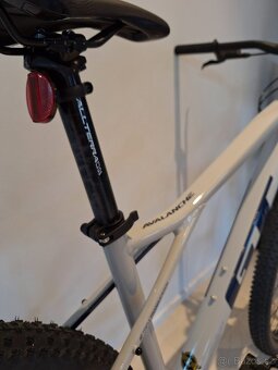 GT Avalanche 29" Comp - vel. L - 6
