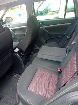 Škoda Octavia Combi 4x4 118kw - 6