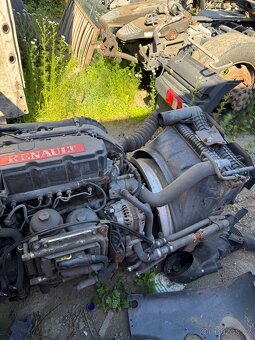 Prodaml motor a převodovka Renault - 6