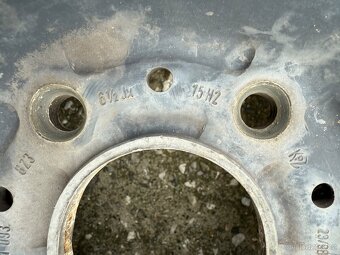 Zimní sada BMW - 5x120 - 195/65/15 vzorek 7,5mm - 6