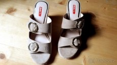 Nové pantofle s visačkou. - 6