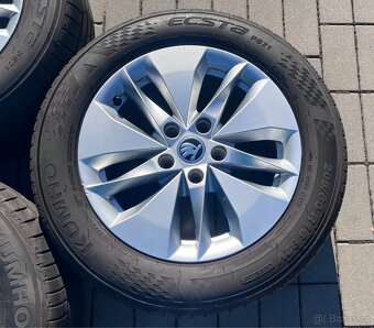Octavia - 16 Twister + letni 205/60 R16 Kumho - 6