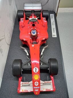 F1 FERRARI F2005 2005 RUBENS BARRICHELLO HOTWHEELS 1:18 - 6