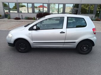 Volkswagen Fox 1.4i 55kw ,funkční klima,nehavarovné,1 majite - 6