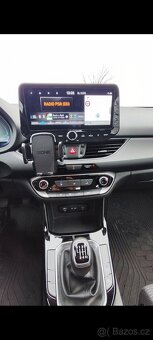 Hyundai i30 1.5 dpi combi - 6