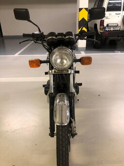 Suzuki GSX 400 E - 6