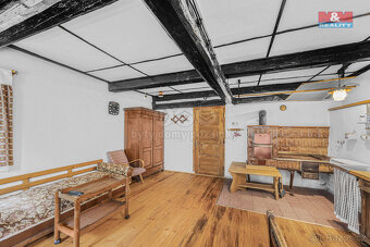 Prodej domu s garáží, 944 m², Machov - 6
