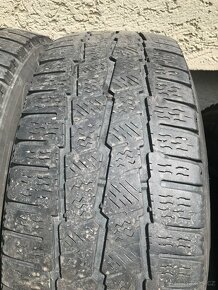 Pneu Michelin Agilis 215/60/17c - 6