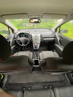 Toyota Corolla verso 2.2 - 6