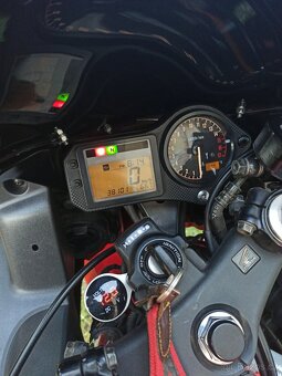 HONDA CBR 600 - 6