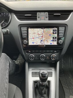 Škoda Octavia 3. Elegance 2.0TDI 110kW. Manuál. Tažné. TOP - 6