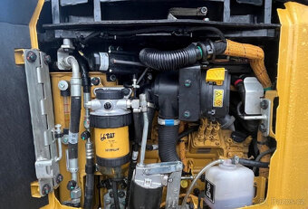 Caterpillar 301.8 bagr|minibagr•TOP•+3x lžíce;21HP - 6