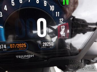 Triumph Street Triple 765 - 6