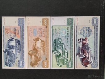 Vice kusů bankovek,UNC - 6