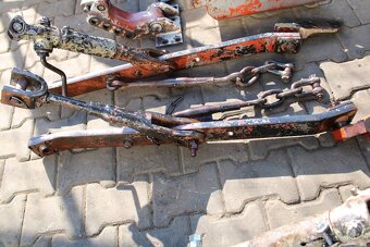 Zetor 6911 ramena konzole trn držák 3. bod - 6