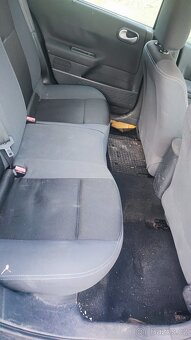 Renault Megane II 15.dci 78kw - 6