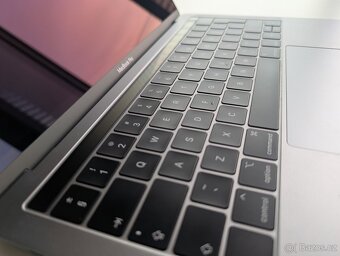 Apple MacBook Pro 13" 2019/Touch Bar, 8Gb/256Gb - 6