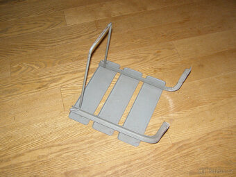 Stolička vojenská - 6