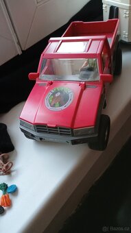 Schleich kůň s přívěsem - 6