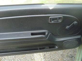 Daihatsu Cuore 1,0 41kw automat - 6