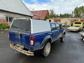 Prodám na Nissan Navara D22 4x4 2,5 nafta 98 KW rv 2003 - 6
