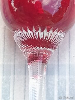 prodám červené broušené skleničky s vínem - 6