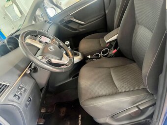Toyota Verso 1.8i SkyView Edition benzín 108kw - 6