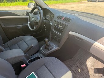 Škoda Octavia Combi 1,6 Mpi 75 kW - 6