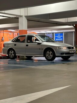 Opel Vectra B 1.8 92kW - 6