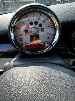 MINI Cooper 1.6 88 kW (120 koní) - 6