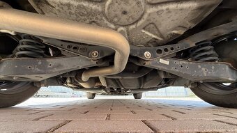 Volkswagen Touran //1.6TDi//77kW//COMFORT//7MÍST//1MAJ// - 6