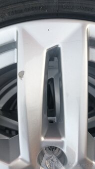 Originální disky Audi A4 R17 + zimní pneu 225/50 R17 Dunlop - 6