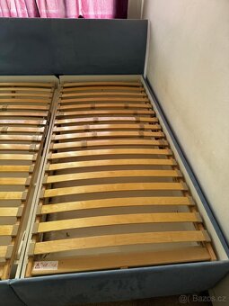 Manželská polstrovaná postel - 6