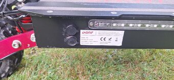 Elektrokoloběžka Laotie it30 - 6