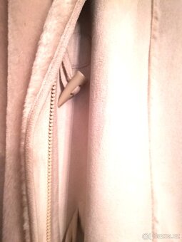 BÉŽOVÝ KABÁT S KOŽÍŠKEM, VEL. 48 - 6