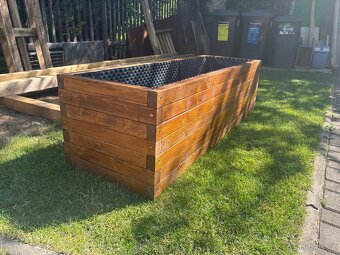 Nový vyvýšený záhon - 6