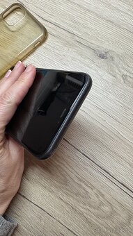 IPhone 11 64GB černý, super stav - 6