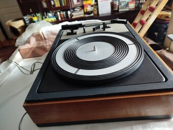 Stereofonní gramofon Tesla NZC 130, funkční - 6