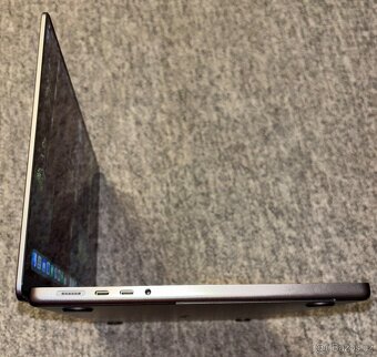 Macbook Pro 14” (M3) - záruka - TOP stav - 6