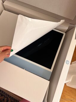 Apple iMac 24” M1 (8jádrový CPU / 7jádrový GPU) – 8GB RAM / - 6