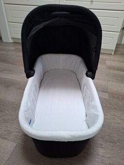Korba ke kocarku Baby Jogger cerna - 6