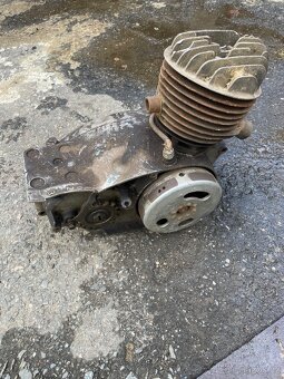 Motor Čz 125 T,B - 6