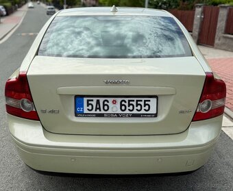 Volvo S40 2.0d - 6