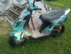 Piaggio nrg MC2 náhradní díly . - 6