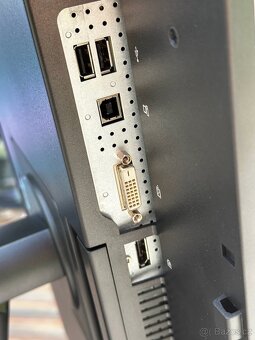 Monitor 27" - HP ZR2740w - 6