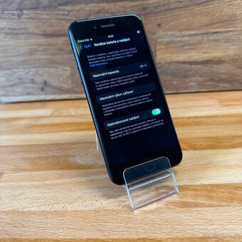 iPhone SE 2022 128GB, černý, 100% baterie (12 měsíců záruka) - 6