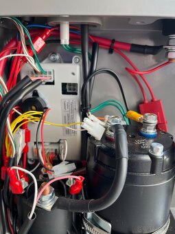 Elektrohydraulická zvedací plošina - 6