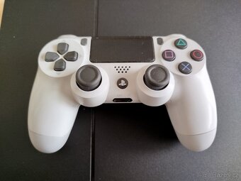 PlayStation 4,500 GB v záruce +3 hry - 6