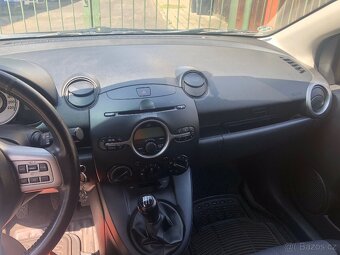 Mazda 2 - 1,4 benzín - 6